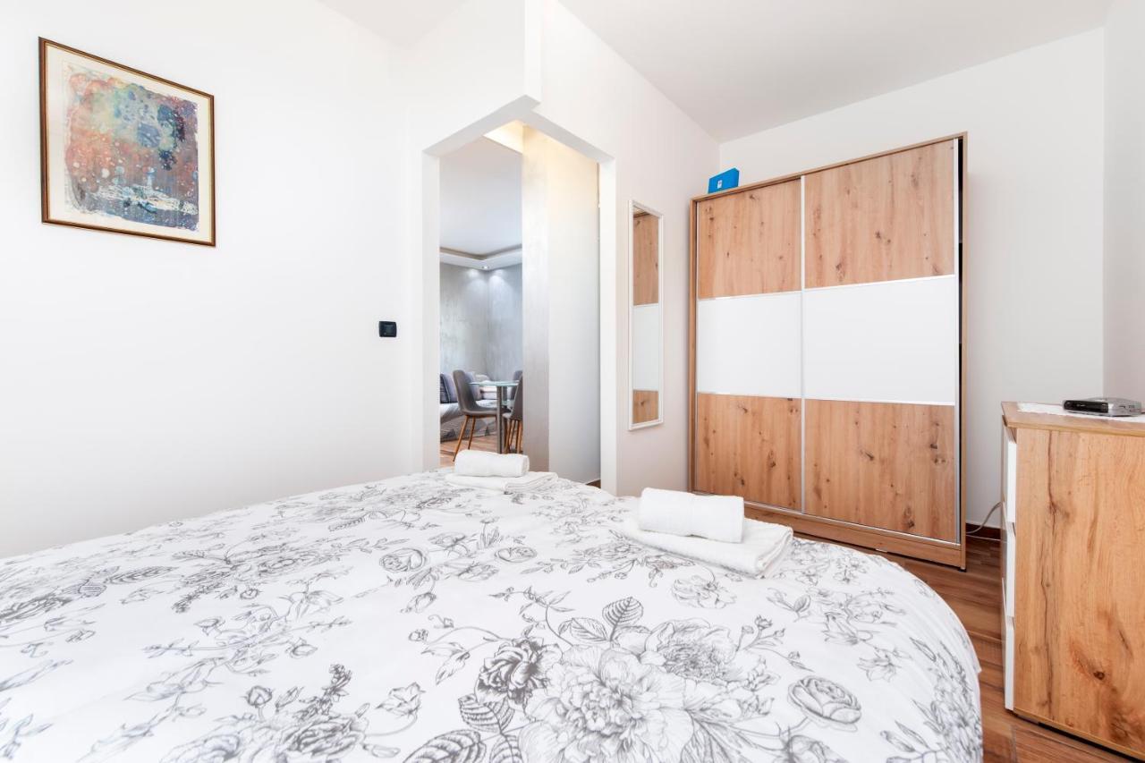 No&Ma Apartment Rovinj Exterior photo